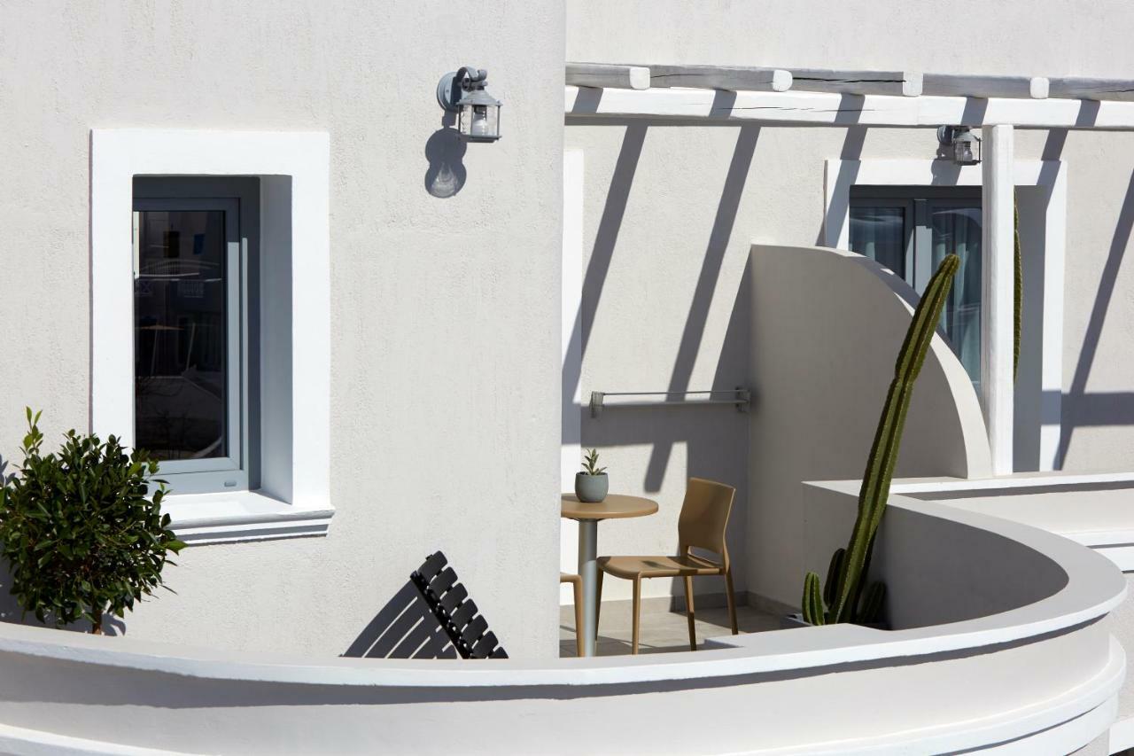 Pnoi Luxury Suites Karterádos Eksteriør bilde
