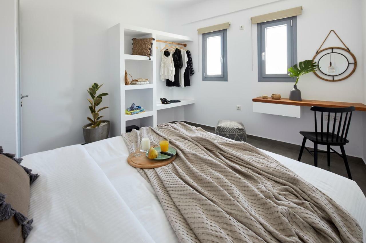 Pnoi Luxury Suites Karterádos Eksteriør bilde