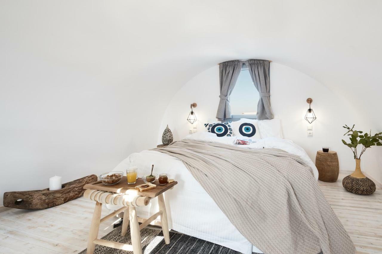 Pnoi Luxury Suites Karterádos Eksteriør bilde