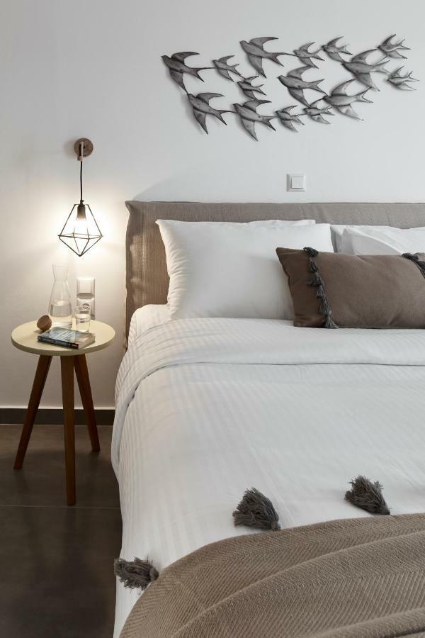 Pnoi Luxury Suites Karterádos Eksteriør bilde