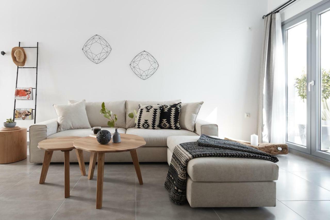 Pnoi Luxury Suites Karterádos Eksteriør bilde